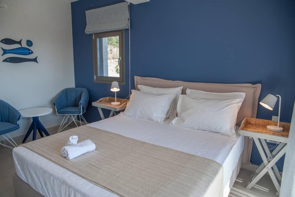 New Villa Blue With Private Pool At Trapezaki Livathos  Екстер'єр фото