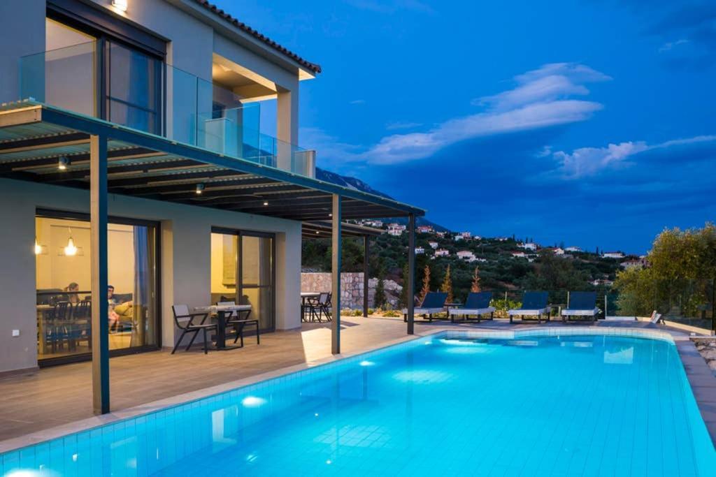 New Villa Blue With Private Pool At Trapezaki Livathos  Екстер'єр фото