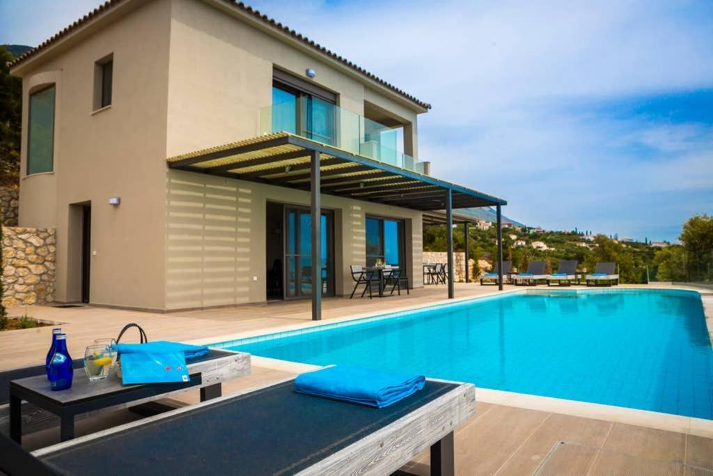 New Villa Blue With Private Pool At Trapezaki Livathos  Екстер'єр фото